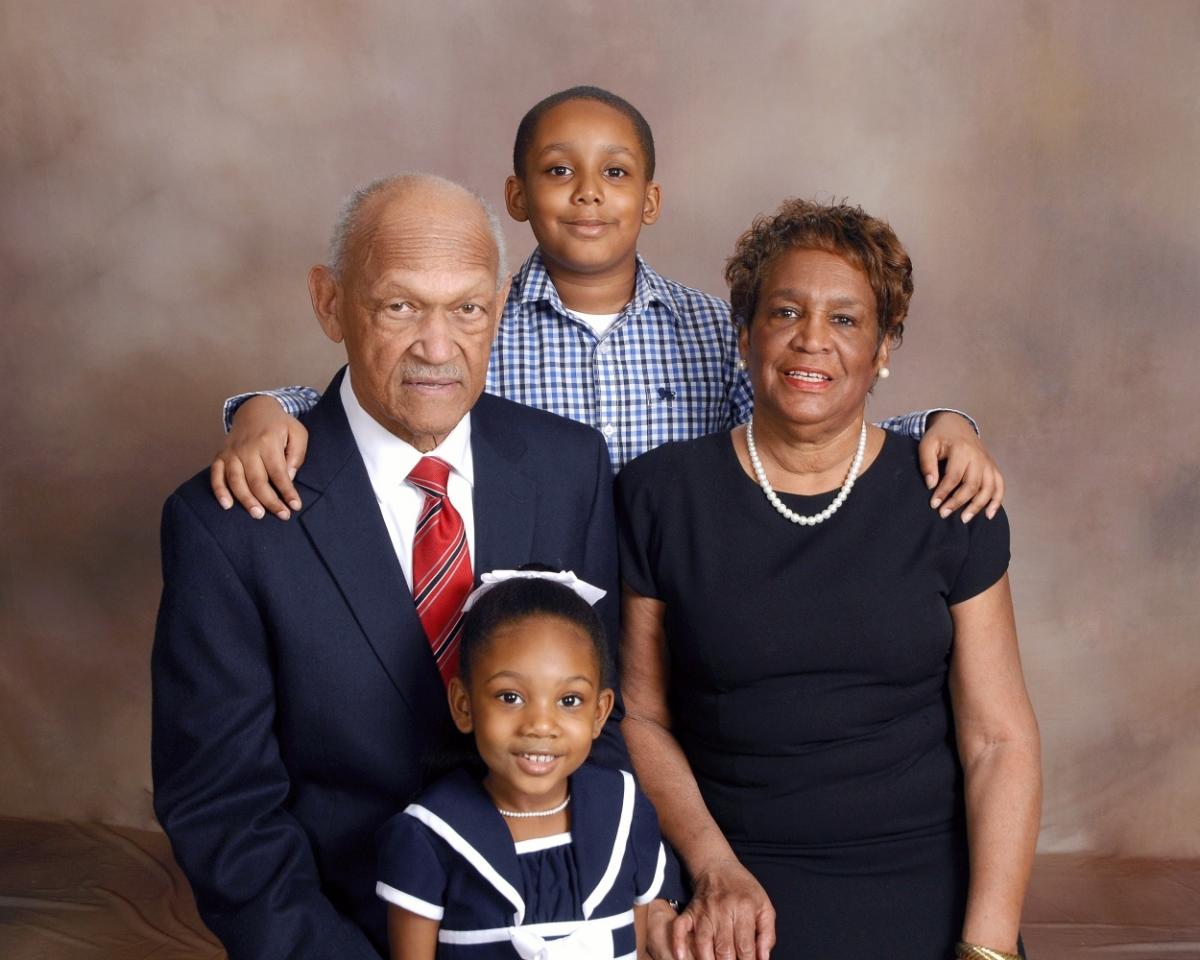 WARREN, William & Gloria; Jaelin, Mikayla Mack.jpg